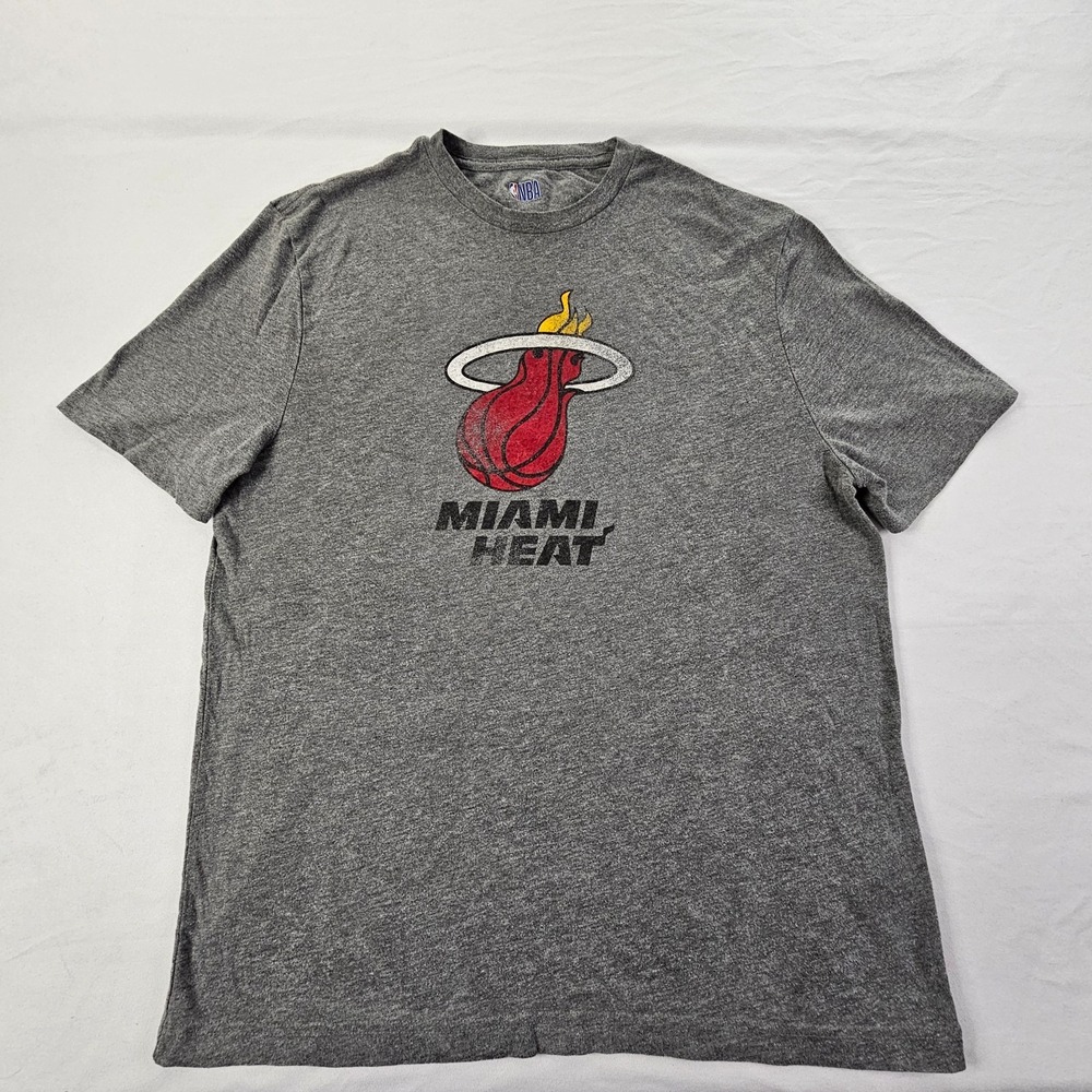 Miami Heat NBA Gray Short Sleeve T-Shirt Men's L